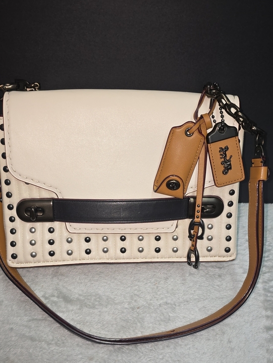 Coach Handbags - Coach 'Swagger' Quilted Rivet Chain Crossbody